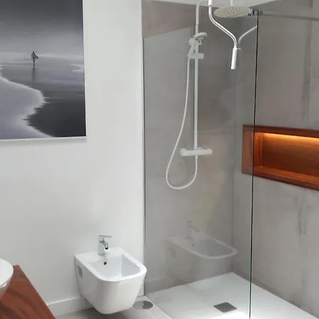 Casa Manrique * カレタ・デ・ファマラ